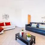 Villa Paradise - Moradia Tranquila Com Piscina Aquecivel E Bbq - Albufeira * לגואה