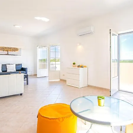 Villa Paradise - Moradia Tranquila Com Piscina Aquecivel E Bbq - Albufeira