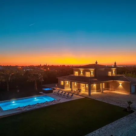 Villa Paradise - Moradia Tranquila Com Piscina Aquecivel E Bbq - Albufeira Lagoa (Algarve)