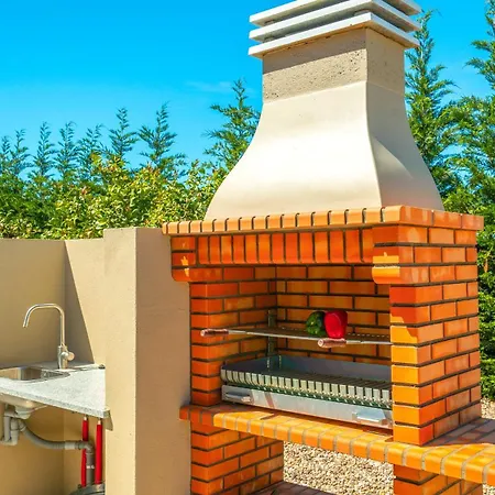 Villa Paradise - Moradia Tranquila Com Piscina Aquecivel E Bbq - Albufeira