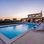 فيلة Paradise - Moradia Tranquila Com Piscina Aquecivel E Bbq - Albufeira *